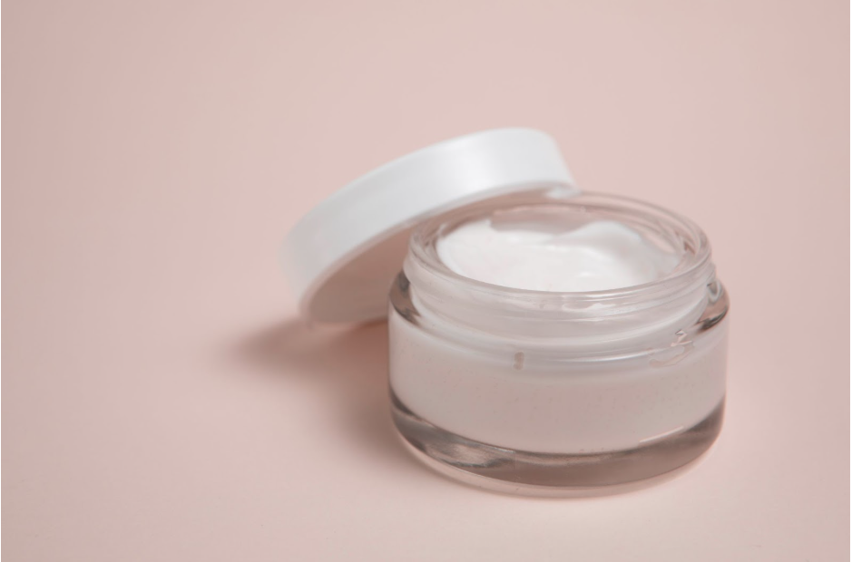 крем в стъклено бурканче